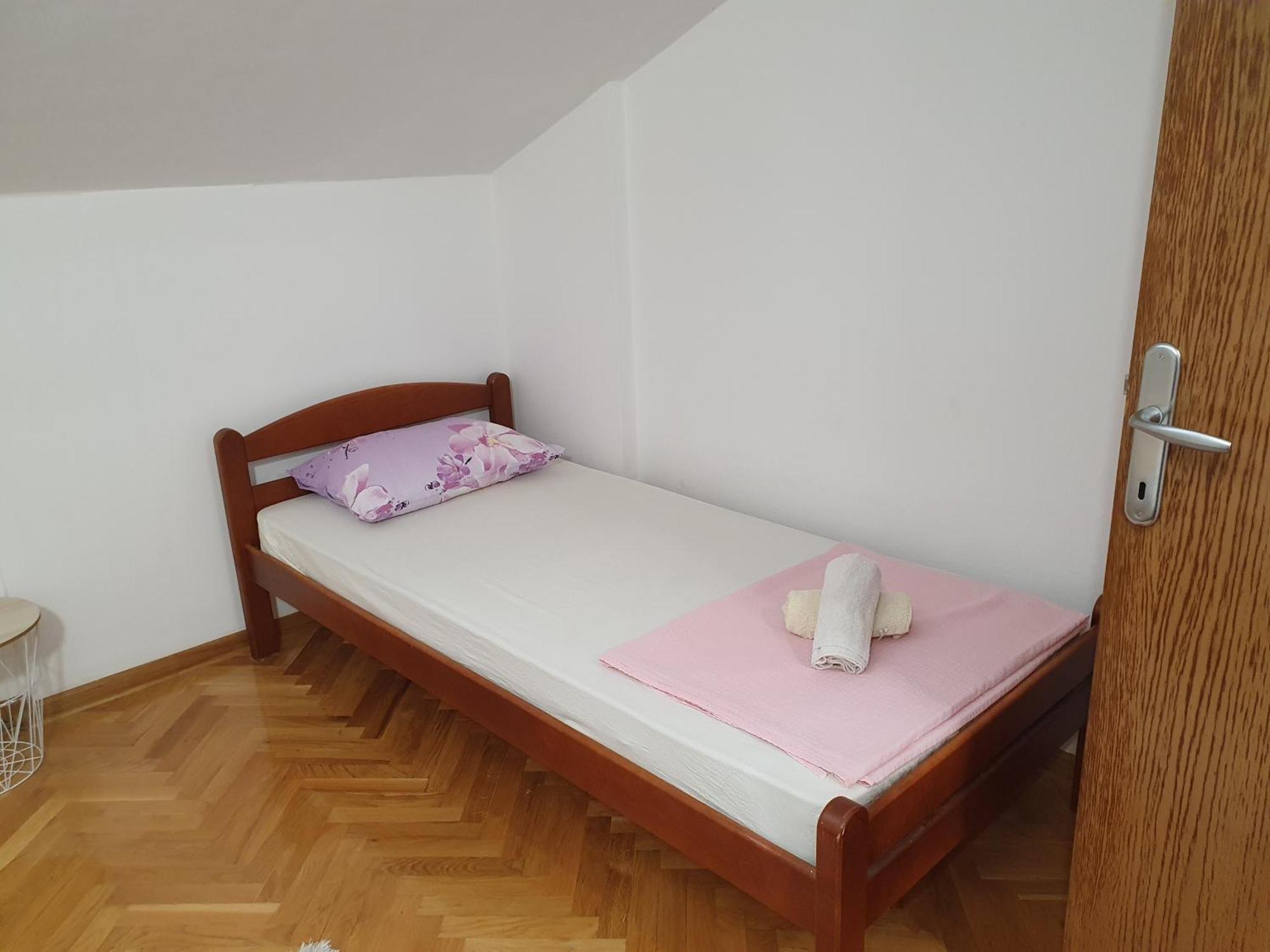 Apartment Faraon Free Private Parking Мостар Екстериор снимка